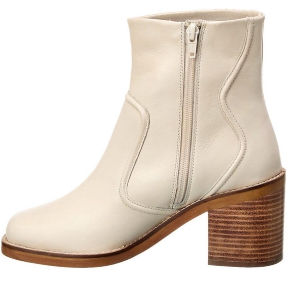 Seychelles Shoes - Seychelles Cream Leather Boots. Size 7.5 excellent condition.